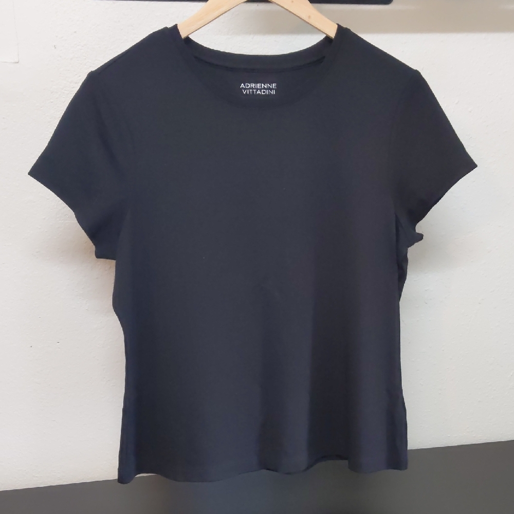 Adrienne Vittadini Black Short Sleeve Crewneck Top - Picture 2 of 7